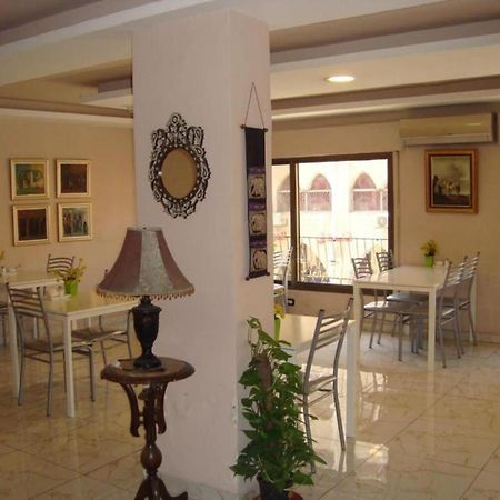 Rafi Hotel Amman Exterior foto